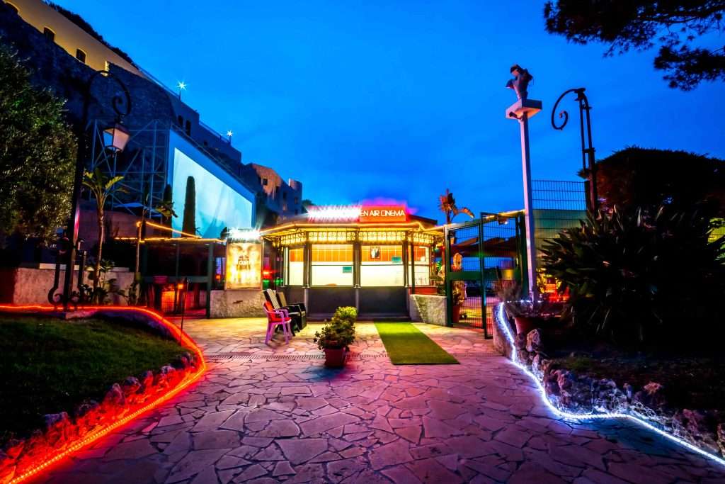 artvision-mc-digital-agency-monaco-monte-carlo-agence-communication-regie-publicite-digitale-privatisation-cinema-open-air-ticket-corner